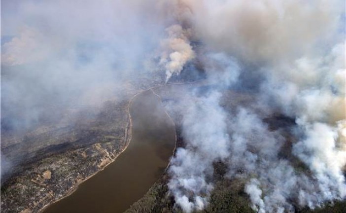 Alberta wildfires to trim 1.25 per cent off Q2 growth