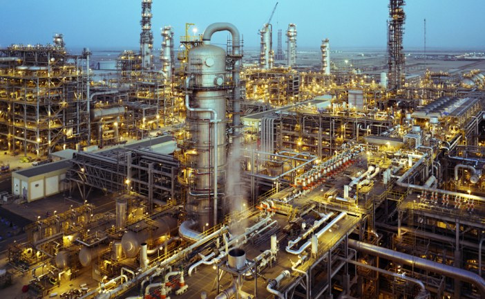 Saudi Aramco considers shelving IPO and selling privately, FT reports