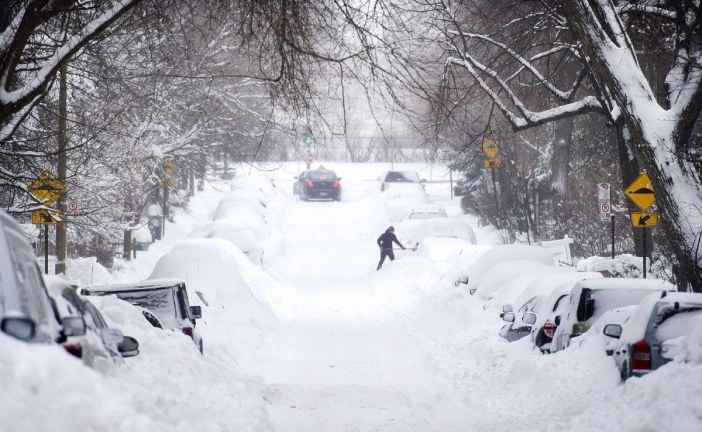 Quebec judge OKs class-action lawsuit after major Montreal snowstorm last March