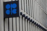 Oil dips ahead of OPEC+ meeting, EU Russian oil ban