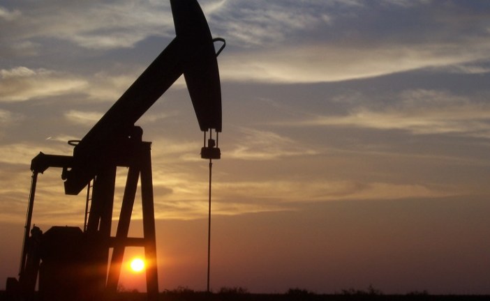 US crude slips 11 cents, settling at $62.76, but posts 1.8% weekly gain on Mideast tensions