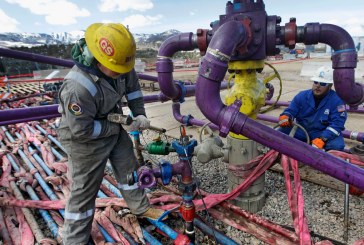 Canadian shale boom triggers quakes in Alberta town as frackers rush to drill new wells