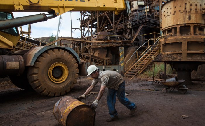 ‘We are dying’: Venezuela’s oil workers have become so hungry they are too weak to do their jobs