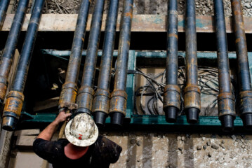 U.S. oil export surge may doom OPEC’s production cuts