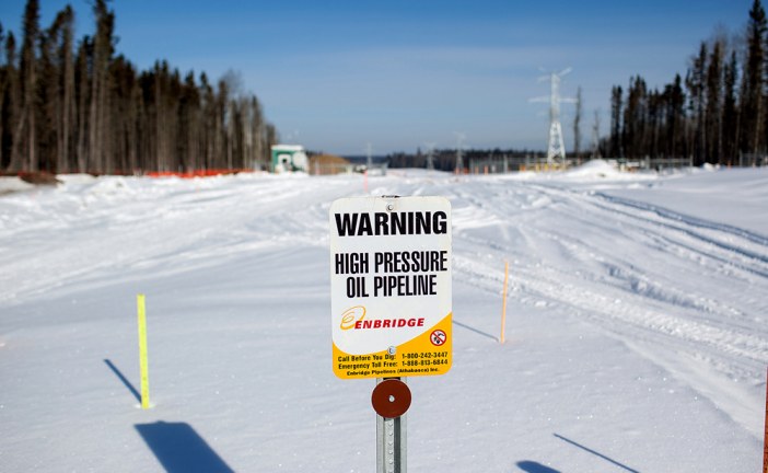 Pipeline selloff deepens as DBRS warns Enbridge subsidiary’s credit rating could ‘significantly weaken’