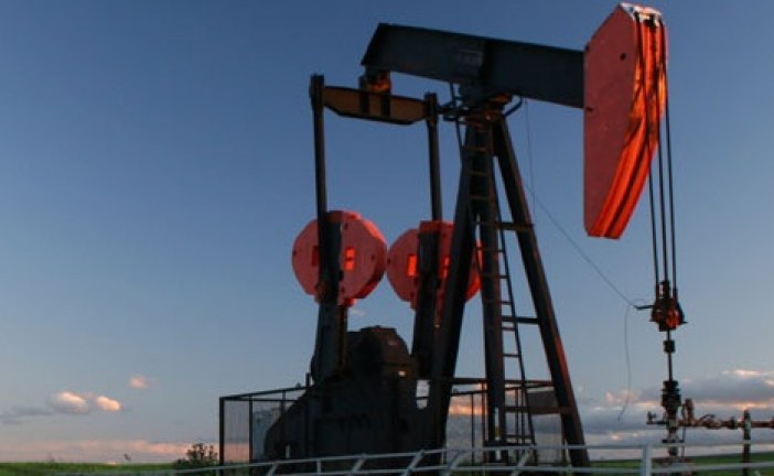 Oil slips further on talk of easing output curbs