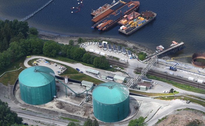 What does the Trans Mountain pipeline deal mean for stakeholders?