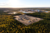 Oilsands output forecast pinched by pipeline uncertainty