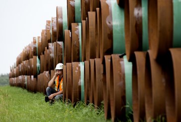Enbridge raises bids to roll up North American pipeline subsidiaries