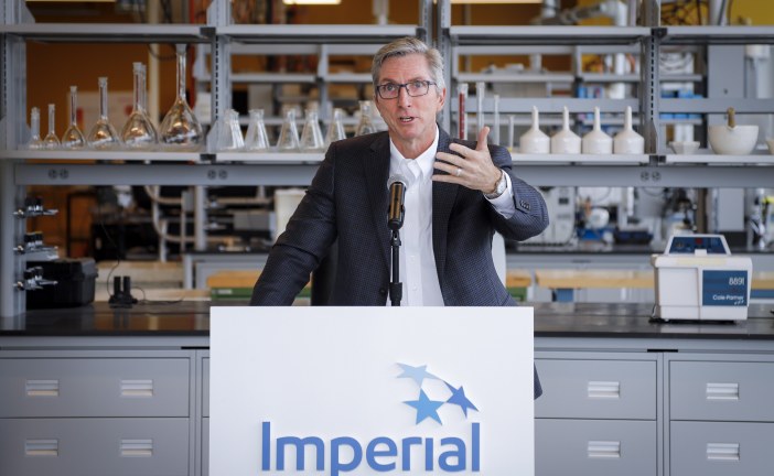 Imperial proceeds with $2.6-billion oilsands project as new pipeline obstacle arises in Michigan