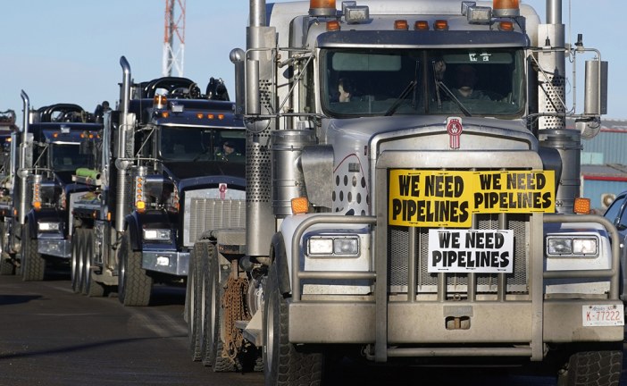 ‘Yellow vest’ moniker separates groups preparing convoy to Ottawa