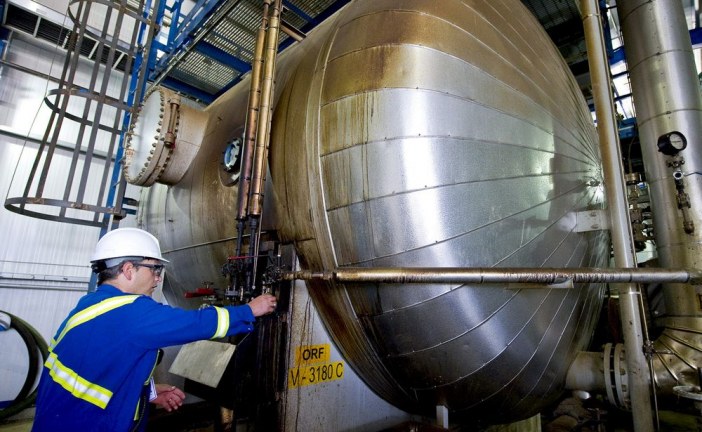 Varcoe: International stampede out of Alberta oilsands grows