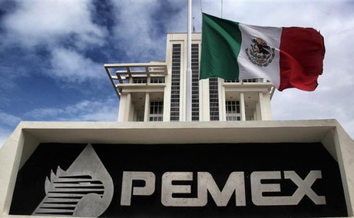 Mexican president announces bailout for cash-strapped Pemex