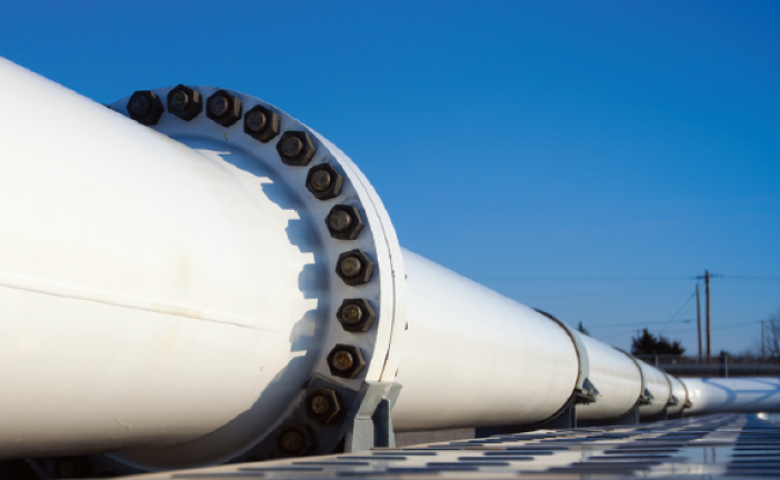 Heavy crude discount inches wider in thin trade