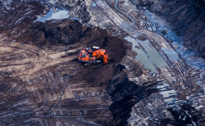 Alberta jumps to counter oilsands stigma after Sweden dumps province’s bonds for being high emissions