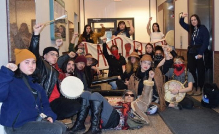 Indigenous young people file complaints after Victoria police arrests