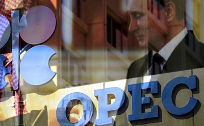 OPEC+ Ministers Meet in Race Against Market Open to Clinch Deal