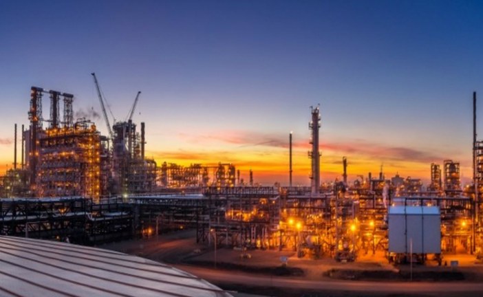Saudi Wealth Fund Builds Stakes in Canadian Oil Sands Giants