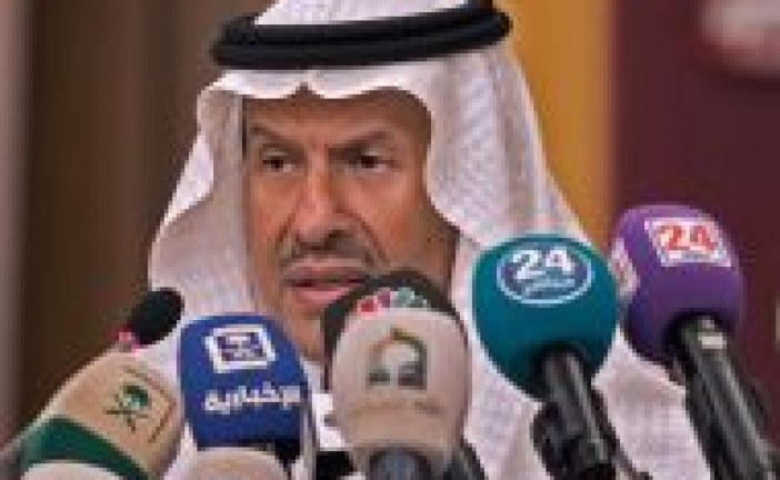 Oil plummets 6% as Saudis say crude production fully restored