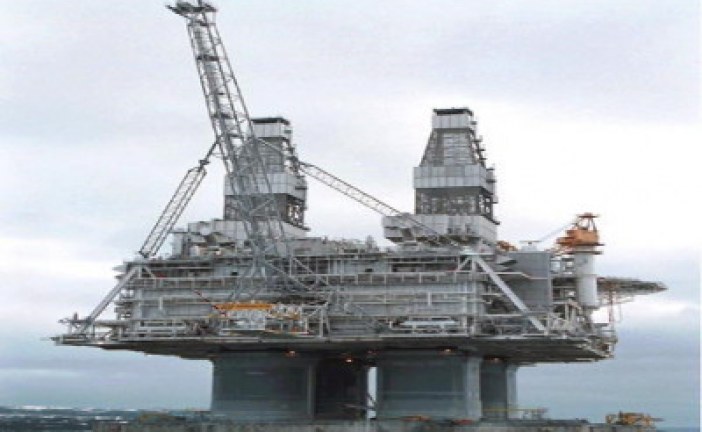 Hibernia offshore oil production halted after apparent spill of drilling fluids