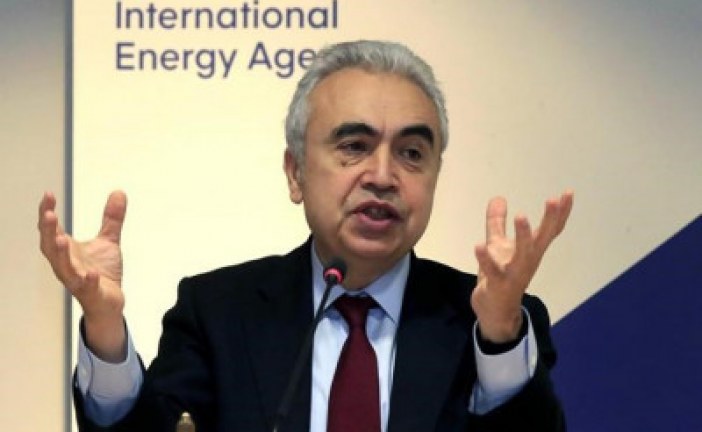 Canadian oil can be part of transition if it gets cleaner, IEA head says