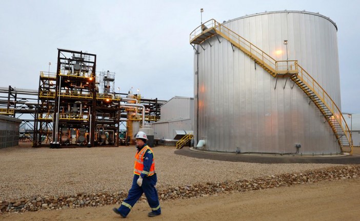 Energy workers switch to other professions in droves as work dries up in once booming sector