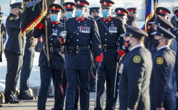 ‘Hold tight. We’re here’: Constables recall helping Calgary officer after hit and run