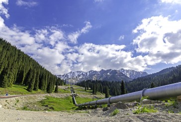 Canada looking at boosting oil pipeline flows to U.S.