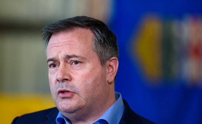 Varcoe: Carbon capture odd couple — Kenney and Guilbeault share stance on oilsands and carbon capture