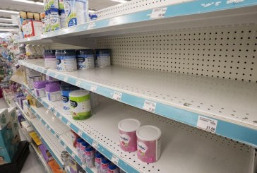 Shortages of some baby formula in Quebec due to panic buying, U.S. supply issues