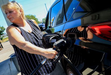 Gas prices in Calgary dropping; most of tax break being passed on, says economist