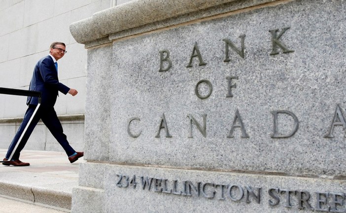 Bank of Canada to Stay on Pause Despite Strong Economic Growth