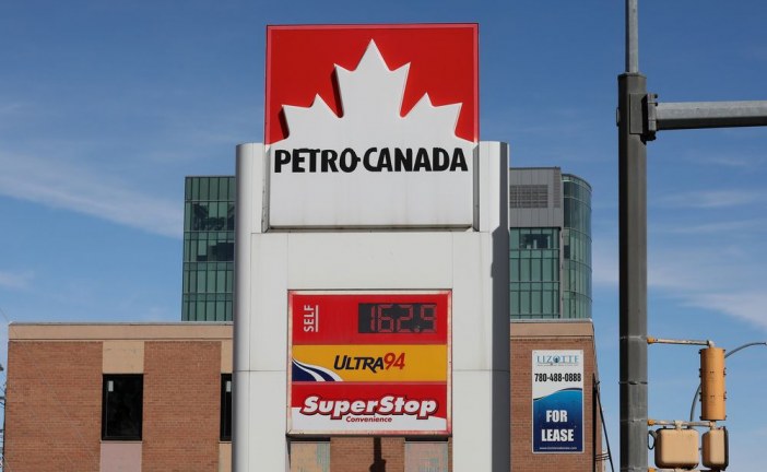 Suncor opts to keep its Petro-Canada gas stations in rebuff to activist investor