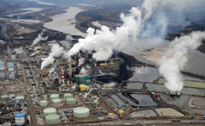 Suncor working on options to replace supply from key oil sands mine
