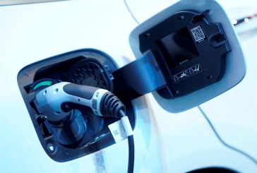 Rising interest rates pushing EVs out of reach for Canadians: KPMG poll