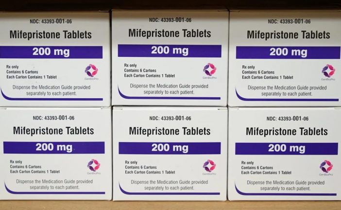 U.S. federal judge invalidates FDA’s abortion pill approval