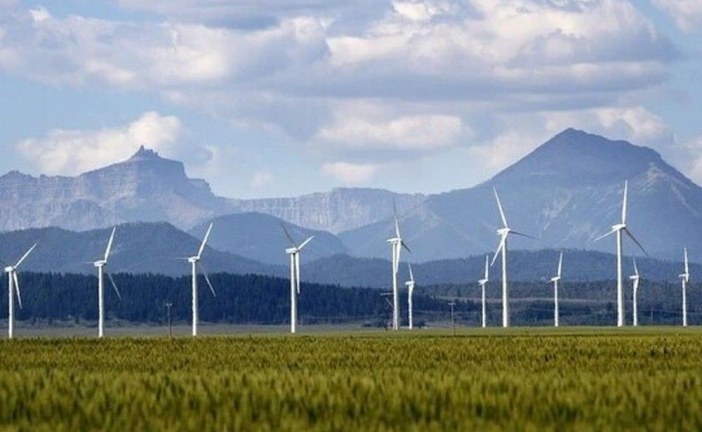 Varcoe: Alberta keeps leading Canada in renewable investment, while oil growth continues