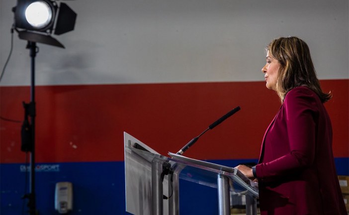 Varcoe: A fumble and a fight over costs of net-zero power grid in Alberta