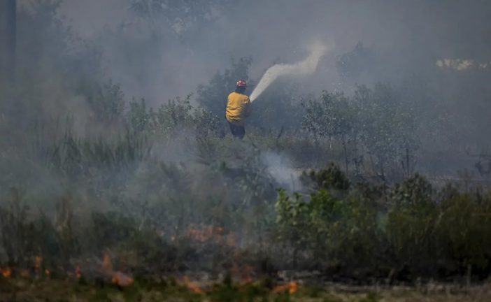 Showers likely for southern B.C., as wildfires cut air quality, challenge control