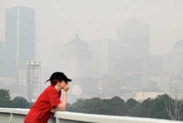 Quebec wildfire smoke causes widespread smog warnings, grounds some water bombers