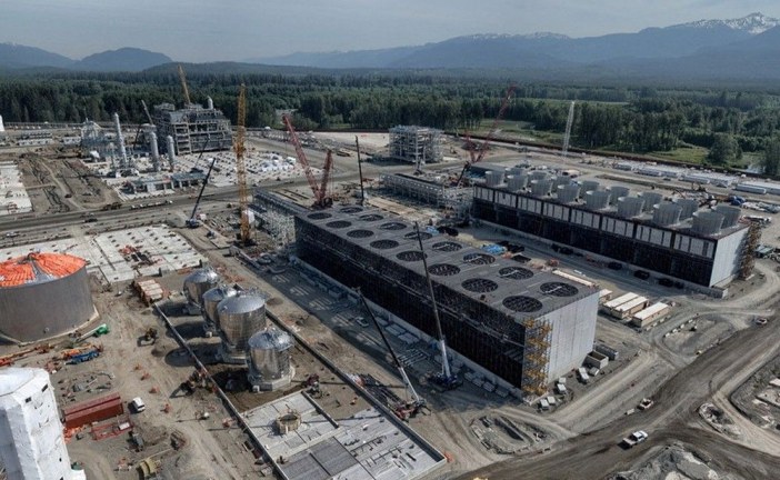 Varcoe: ‘Still plenty of room for Canada to be a serious player’ in global LNG race, says Enbridge head